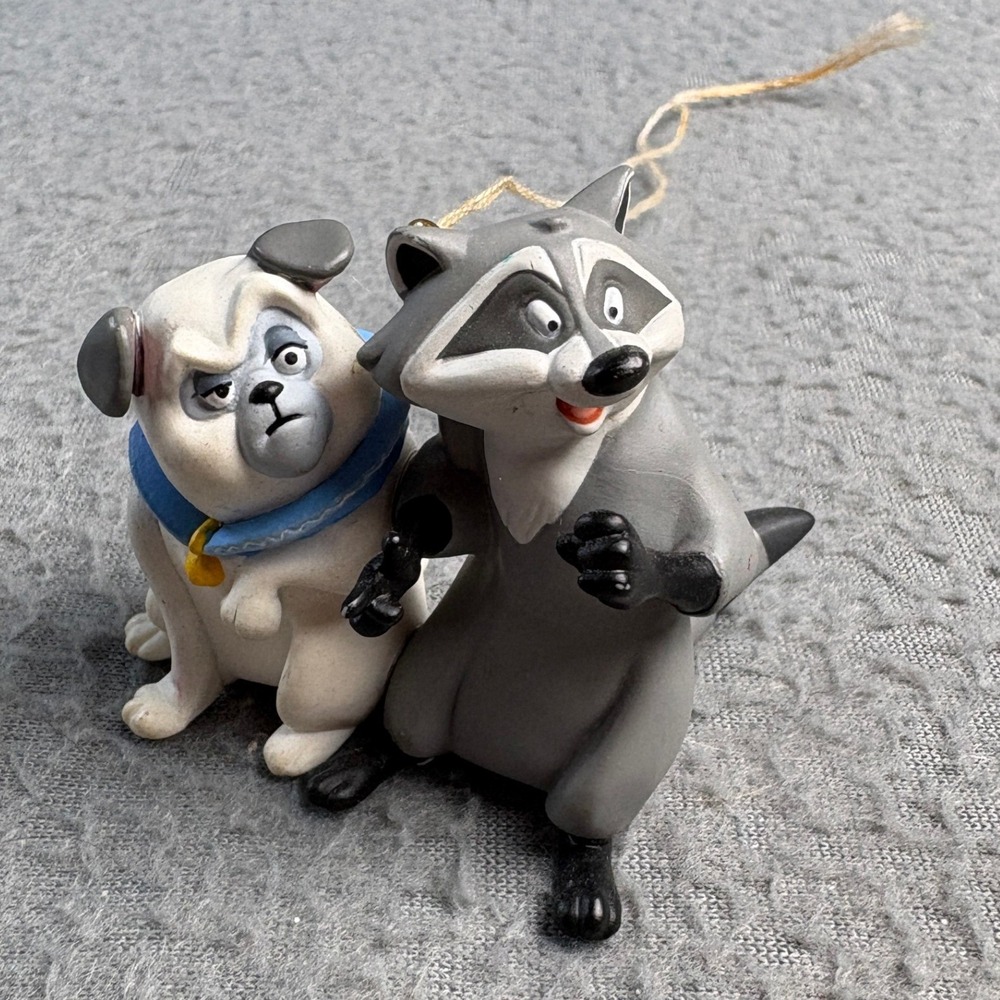 Vintage 1995 Hallmark Keepsake Disney Pocahontas Percy and Meeko Ornament